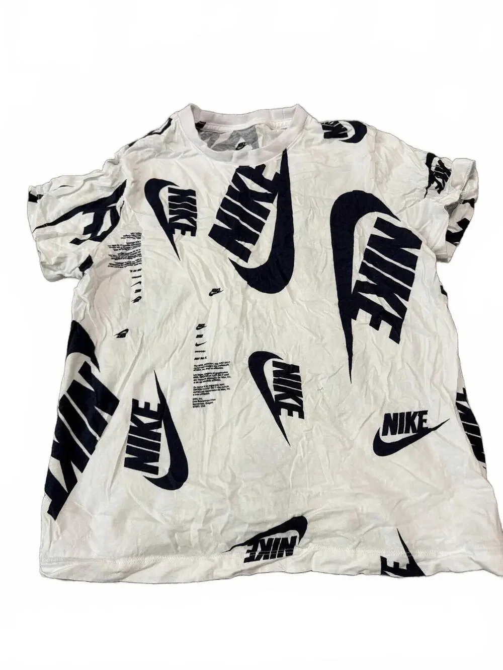 Nike Boys White Logo Print T-Shirt L+ Husky